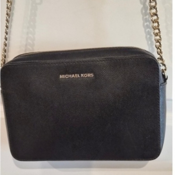 MICHAEL KORS Jet Set Item East West Shoulder Crossbody Camera Bag Black Gold - Picture 9 of 17